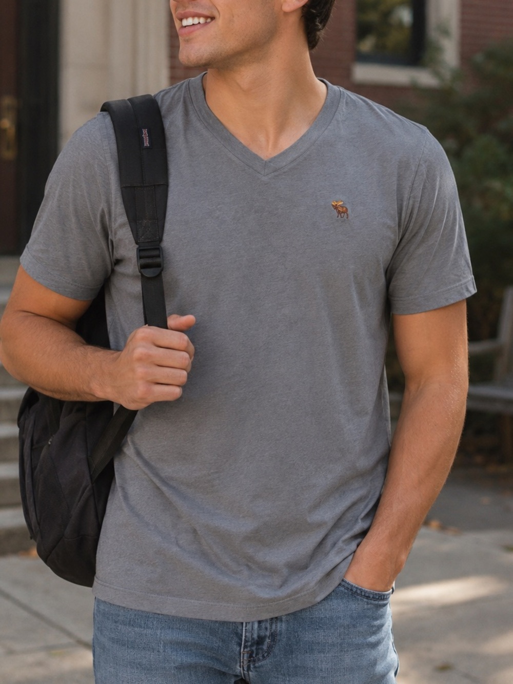 Abercrombie & Fitch Gray V-Neck Logo T-Shirt Size XL